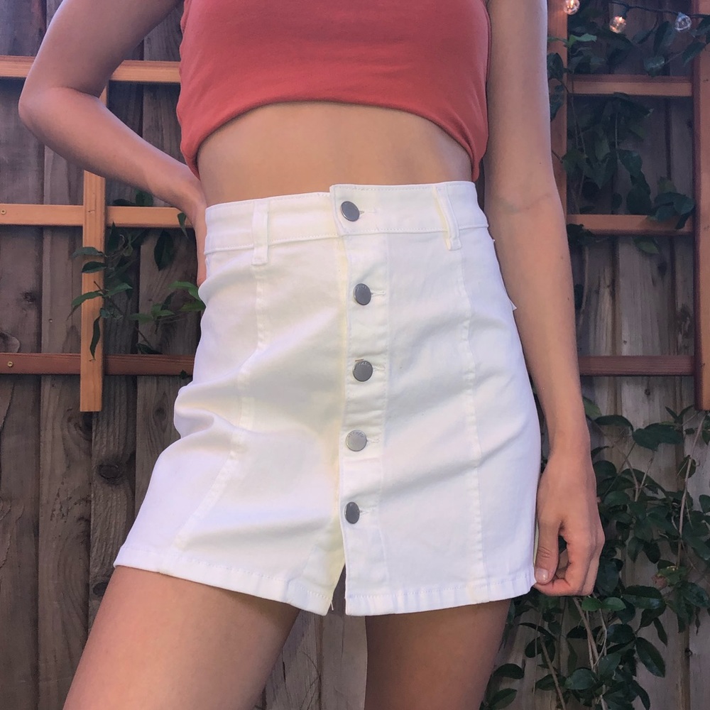 WHITE BUTTON UP SKIRT